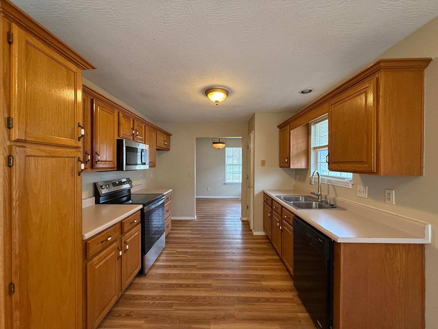 421 S Devonshire St, Nixa, MO 65714 - Photo 5