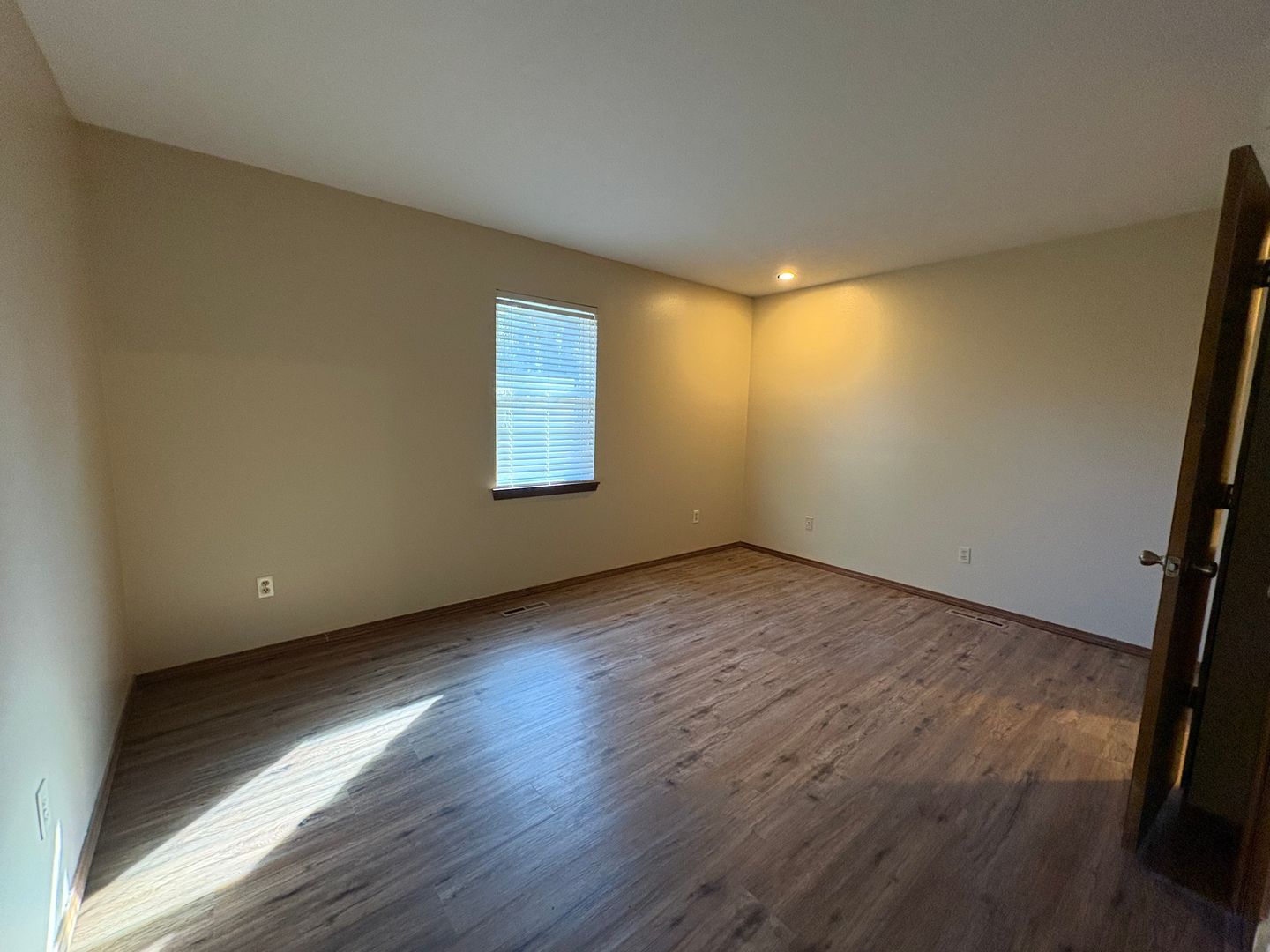 522 E Ottowa Court, Springfield, MO 65807 - Photo 6