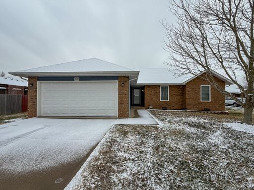 3082 E Loren St, Republic, MO 65738