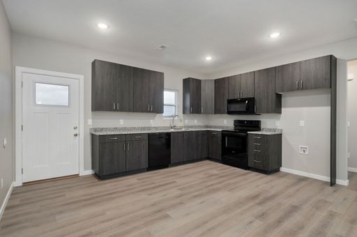 1436 S Shayla Ave, Springfield, MO 65802