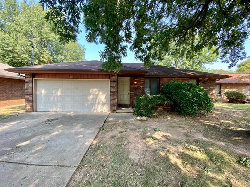 513 E Latoka, Springfield, MO 65807
