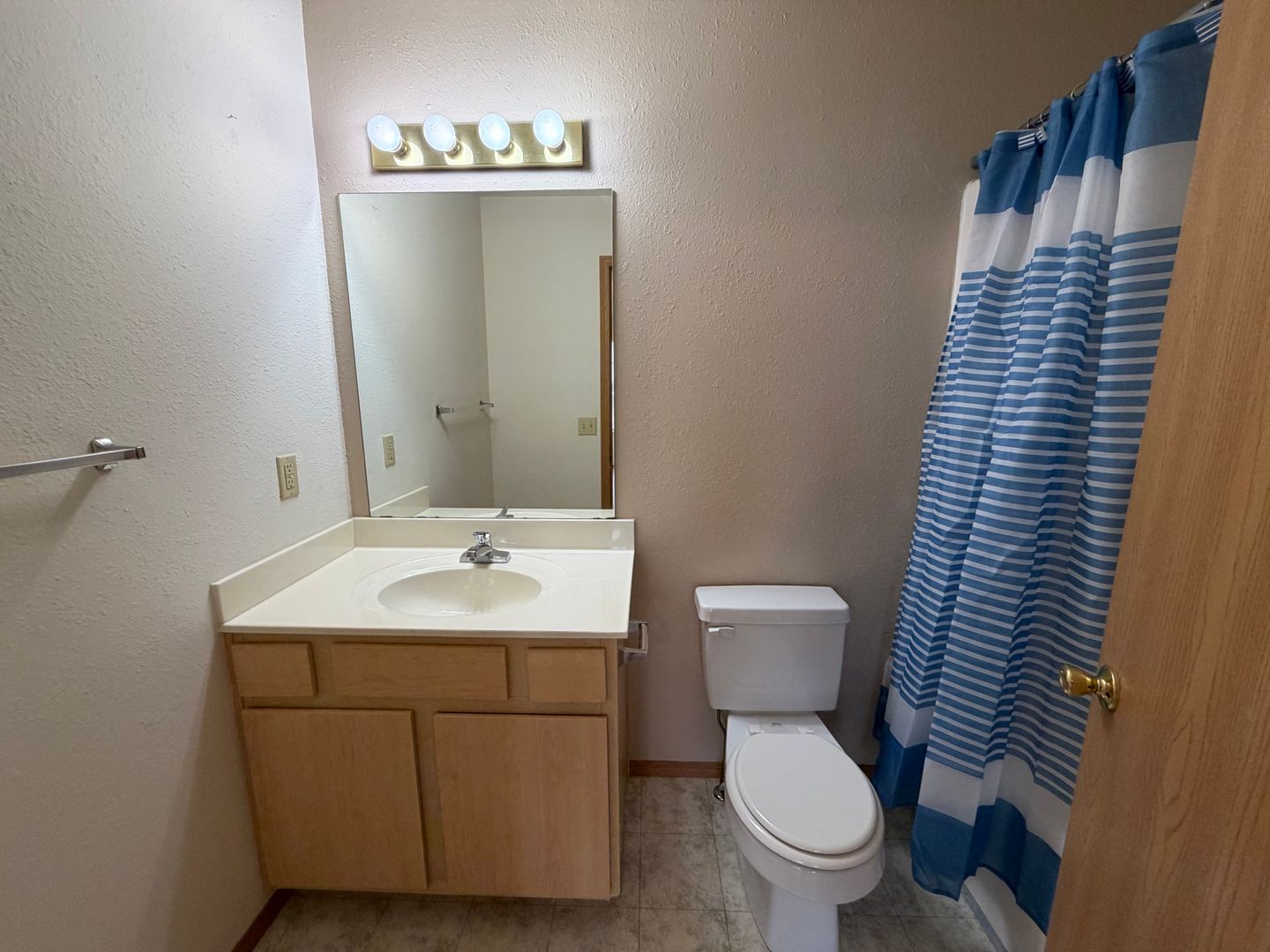1408 W Frosty, Unit 4, Ozark, MO 65721 - Photo 5
