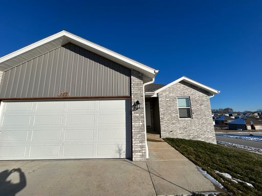 702 E Watermill Cir – photo 1