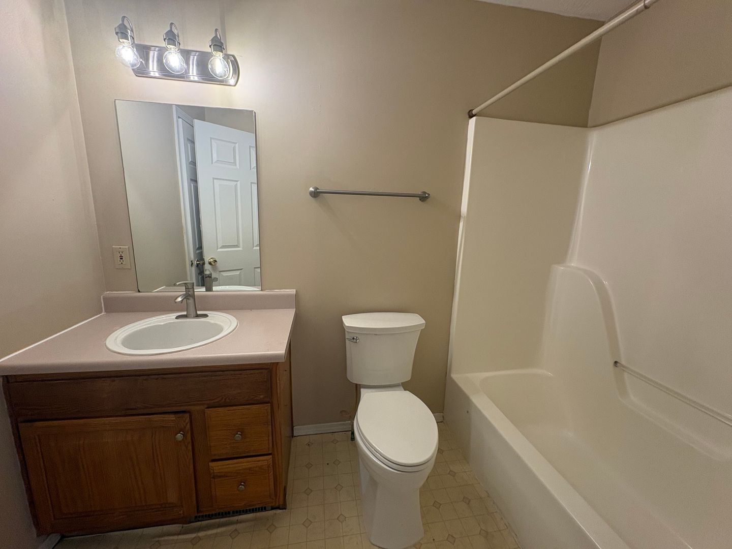 421 S Devonshire St, Nixa, MO 65714 - Photo 10