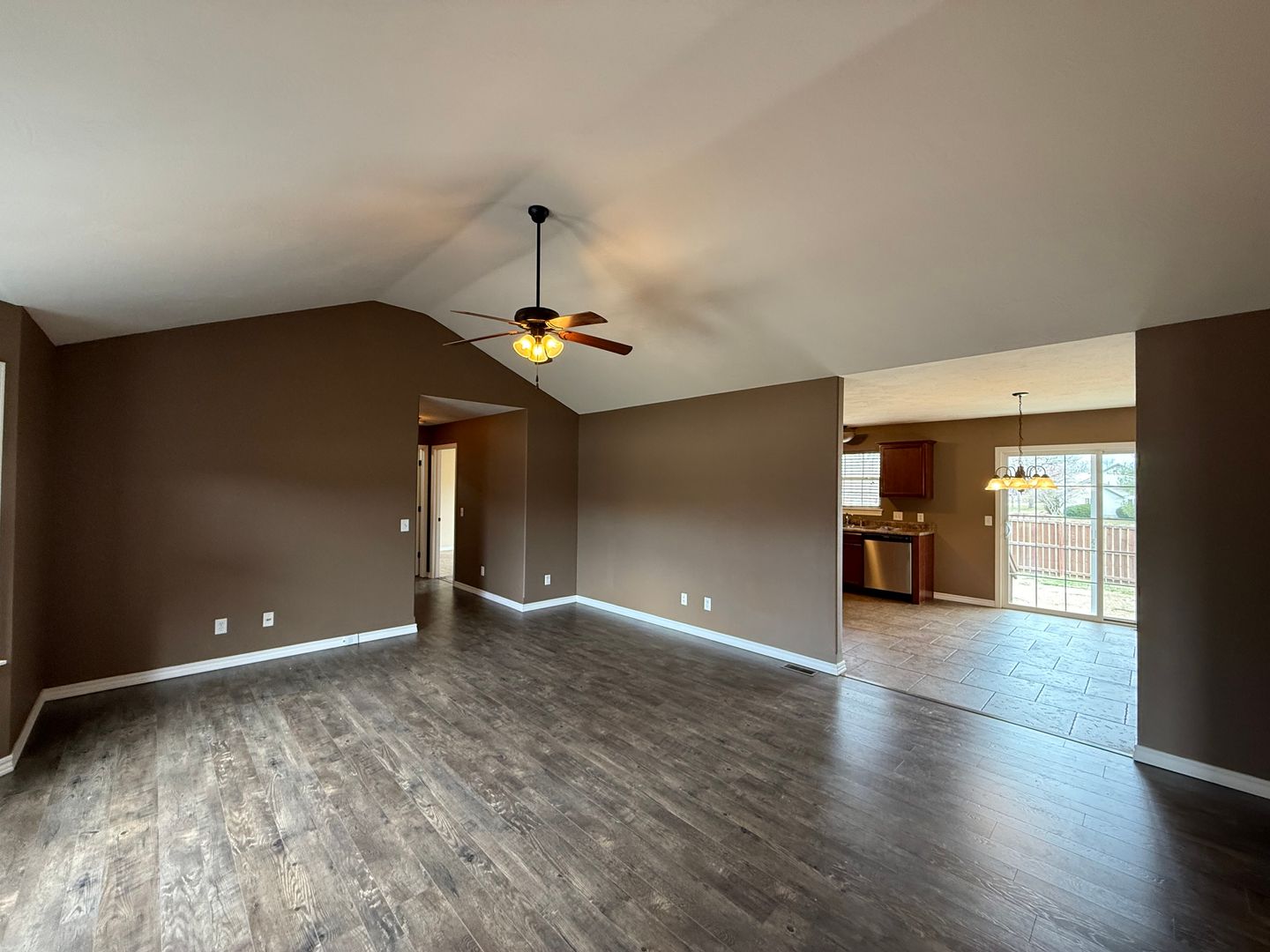 1124 S Venice Ave, Republic, MO 65738 - Photo 2