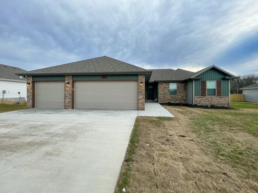 346 Forest Hollow, Rogersville, MO 65742