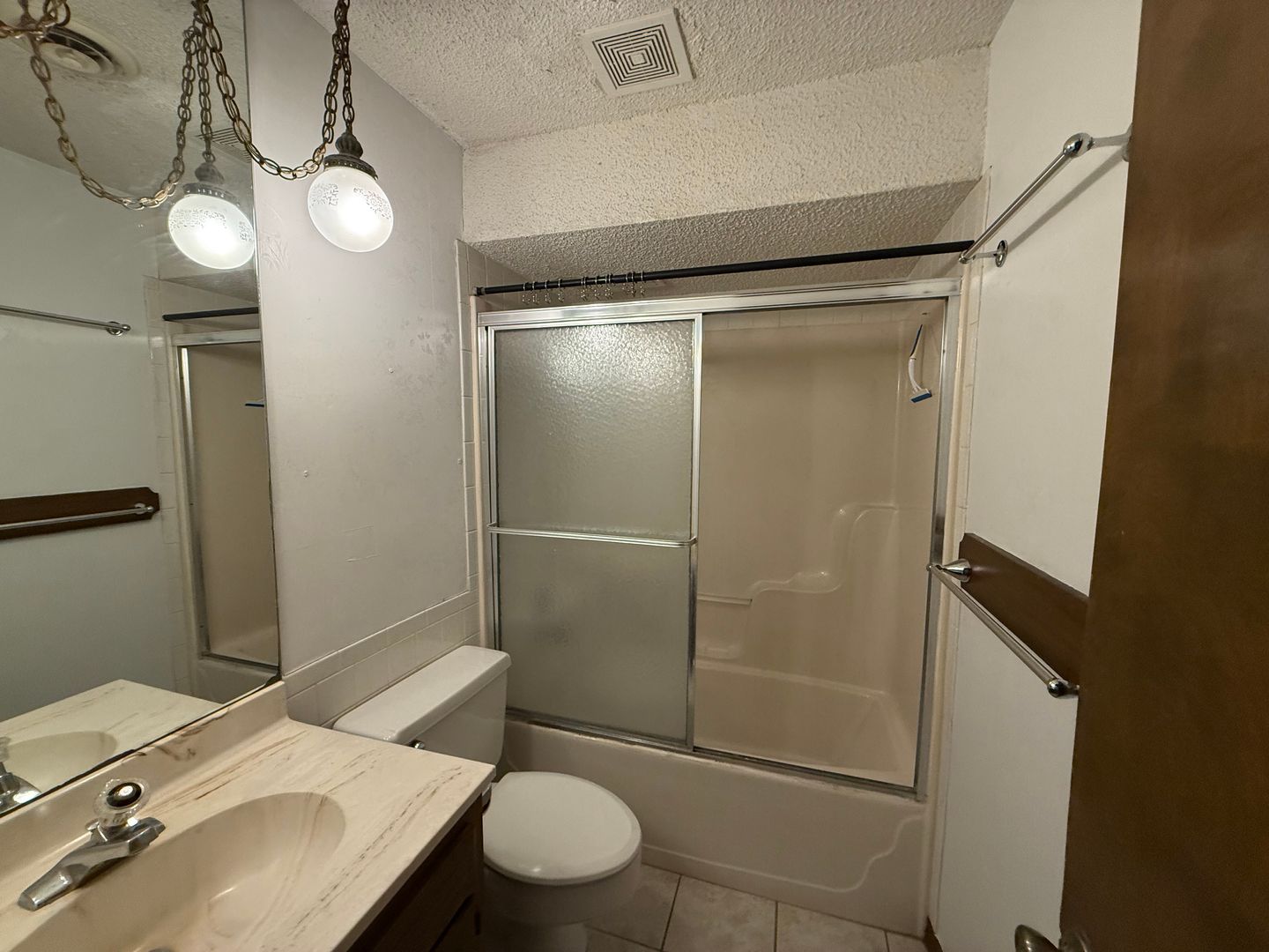 1701 E Lark St, Springfield, MO 65804 - Photo 14