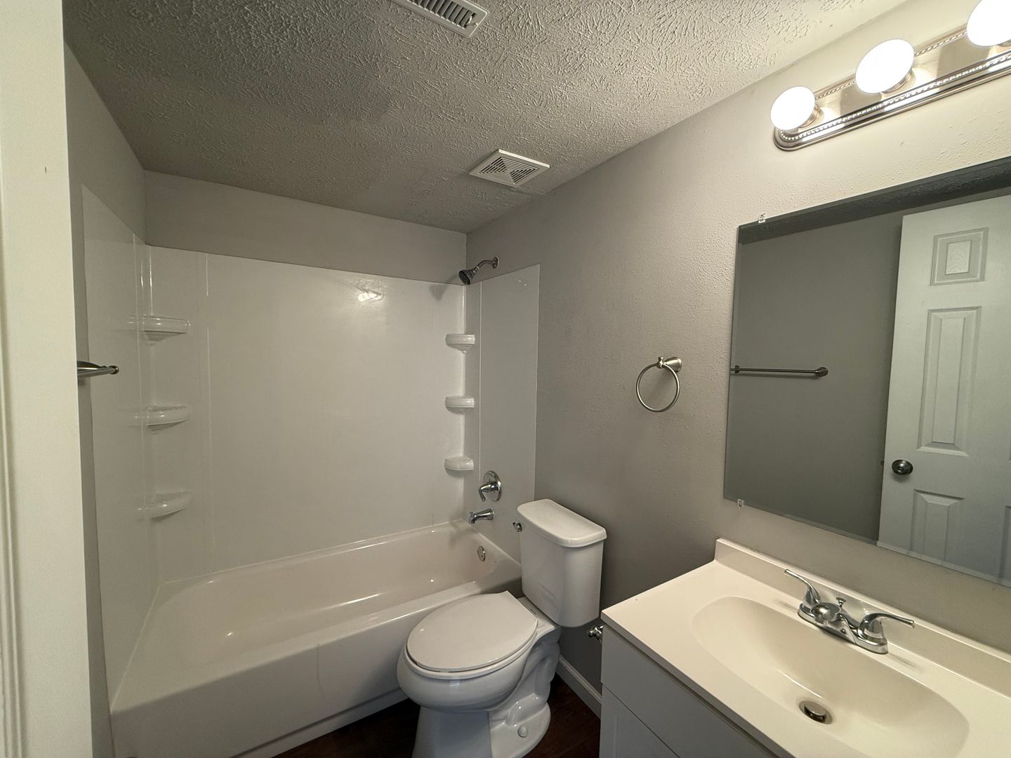 712 E Sunshine, B04, Springfield, MO 65807 - Photo 3