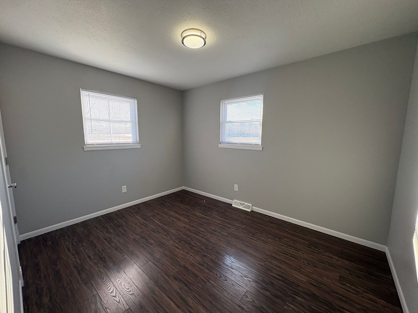 1164 S Hillcrest Ave, Springfield, MO 65802 - Photo 7