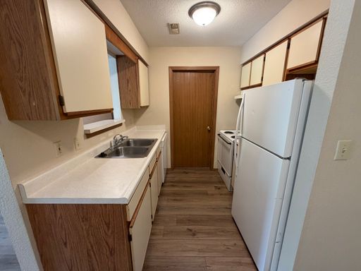 757 E Bain, Ozark, MO 65721