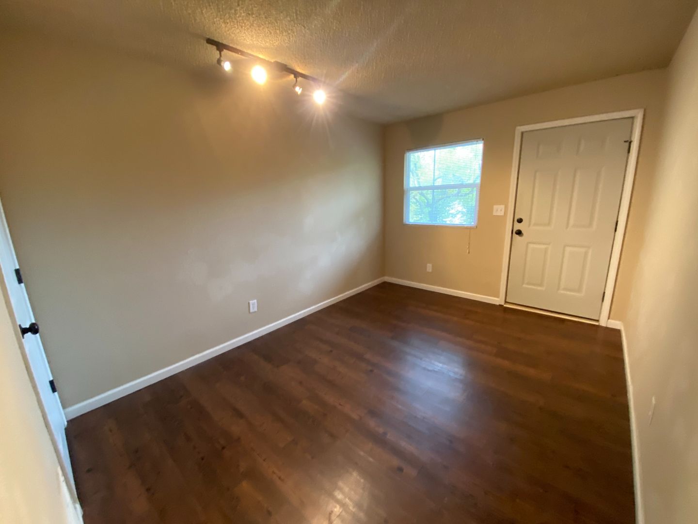 1400 S Campbell, Apt #108, Springfield, MO 65807 - Photo 2