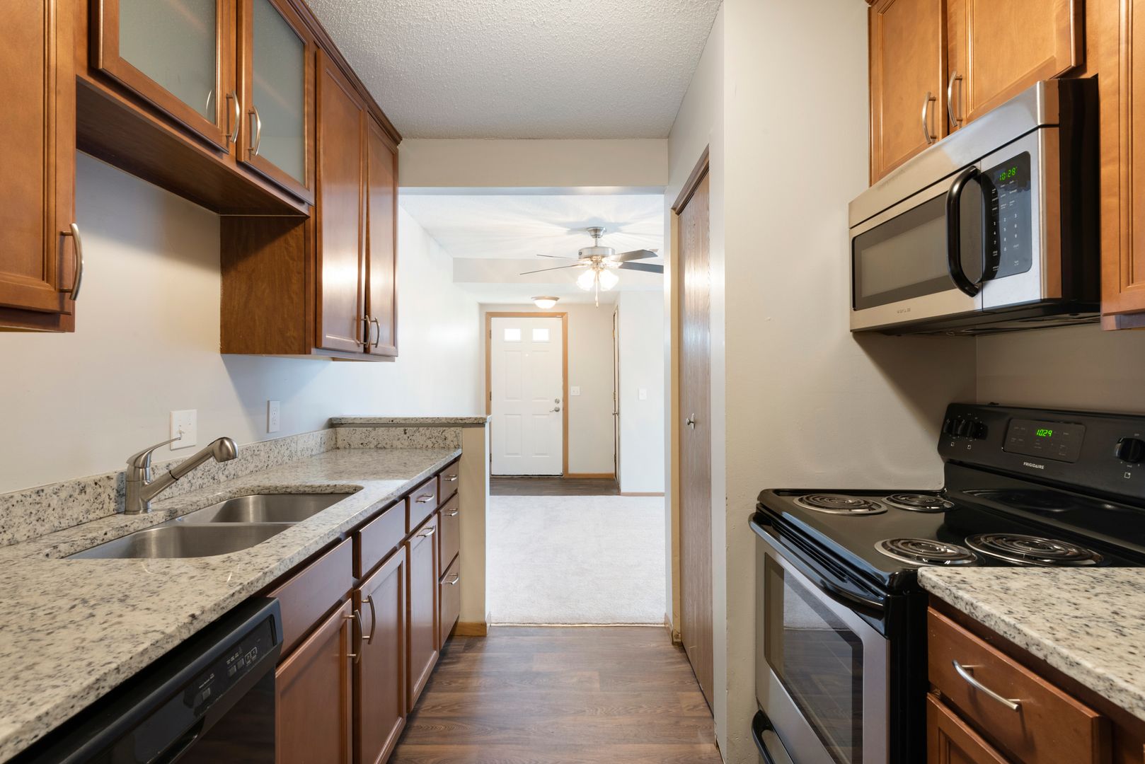 Plymouth Townhome: 14200 43rd Ave N