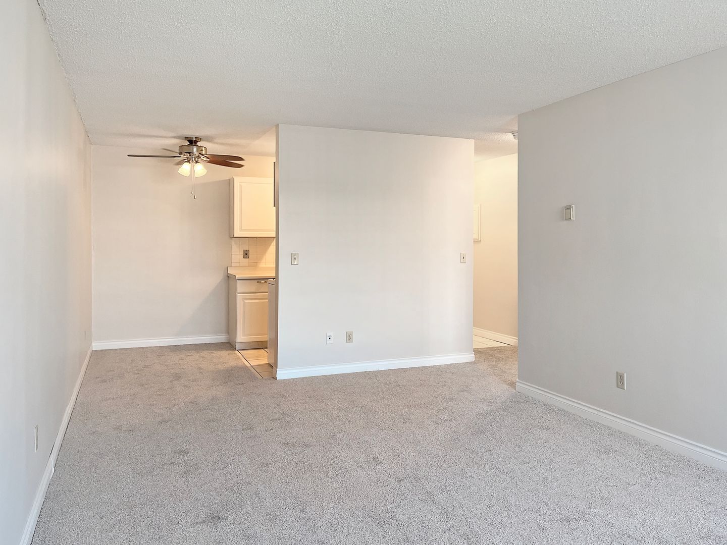 Minneapolis Apartment: 3029 France Avenue South