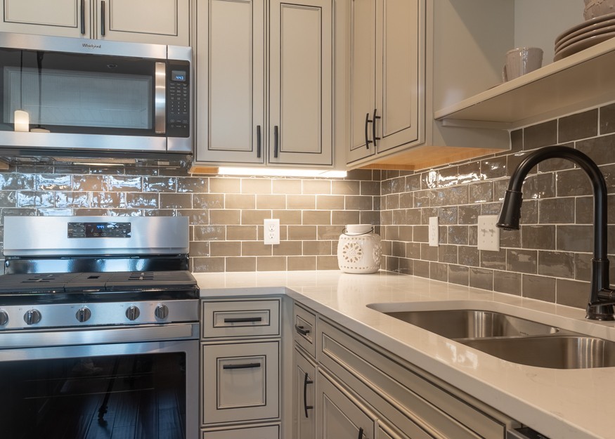 Mendota Heights Apartment: 720 S Plaza Way