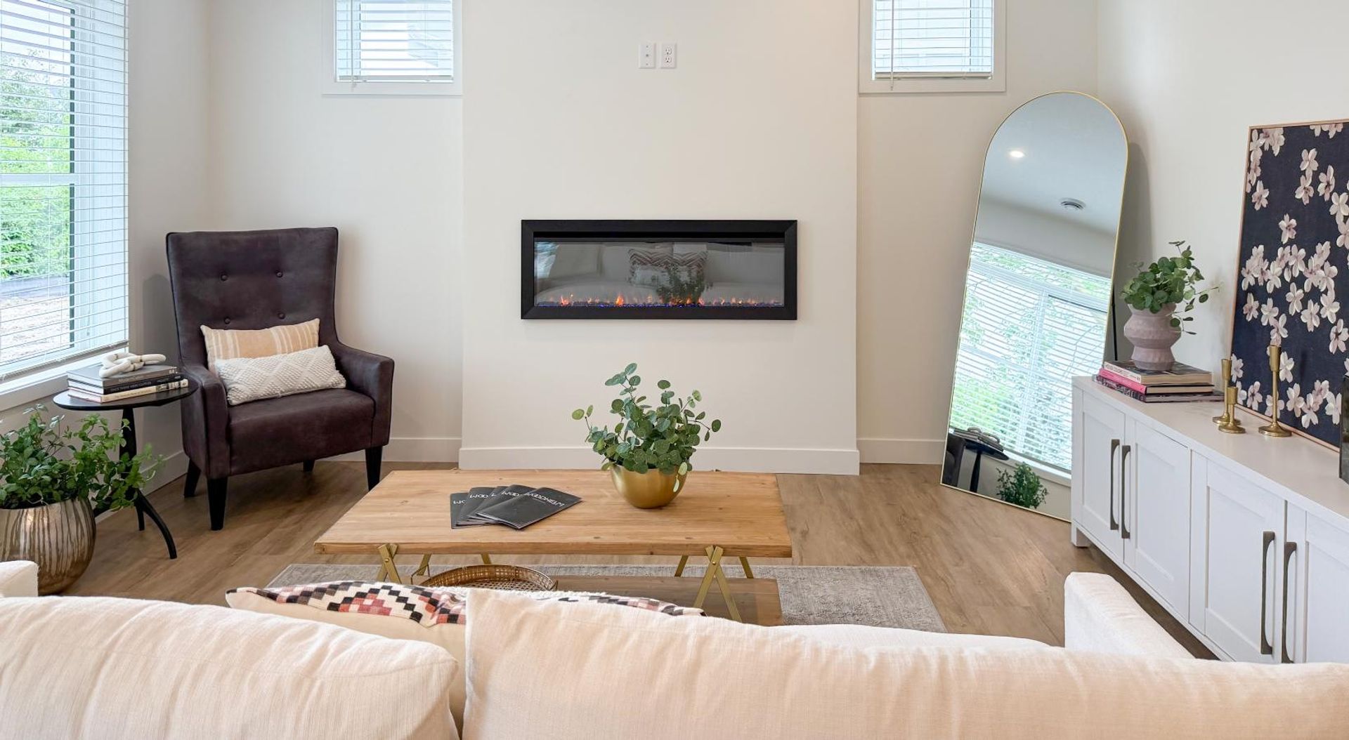 Mendota Heights Apartment: 765 South Plaza Drive