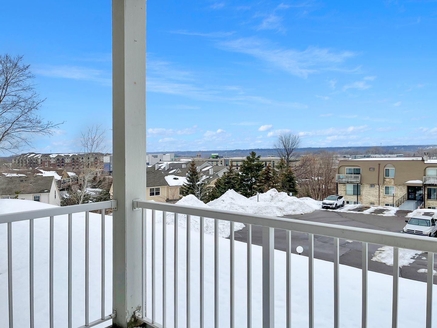 64-01 View Pointe 4 of 9