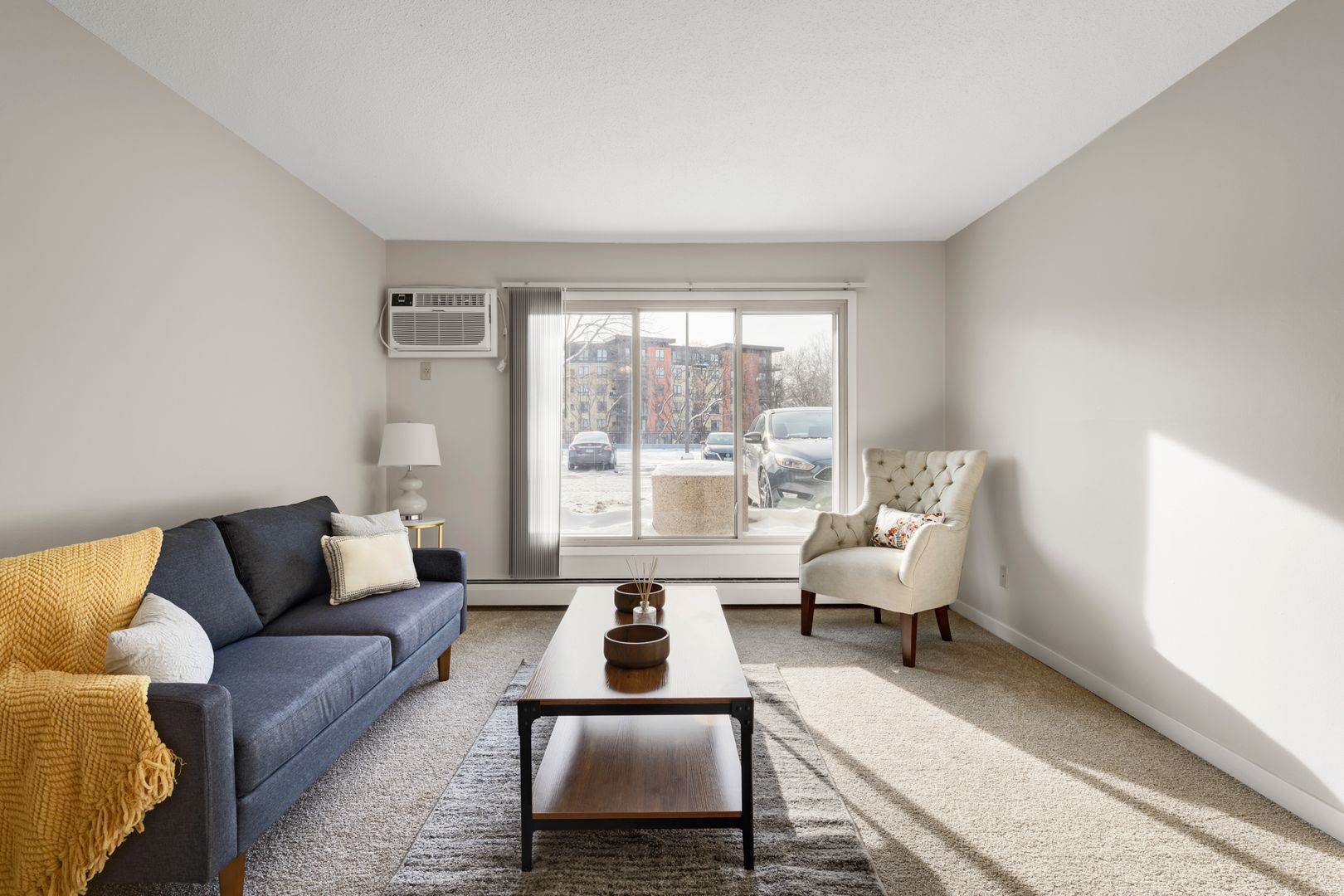 Minneapolis Apartment: 3031 Ewing Ave S