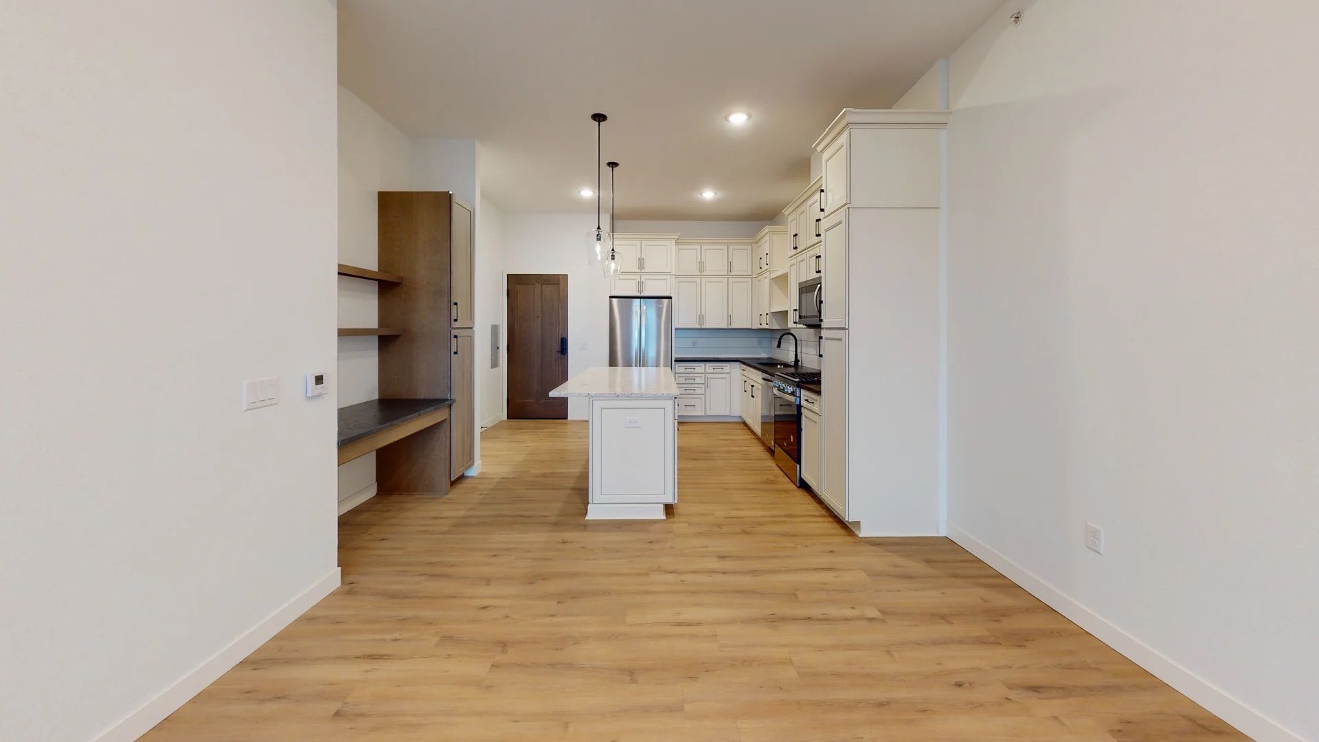 Vadnais Heights Townhome: 400 Oak Grove Lane