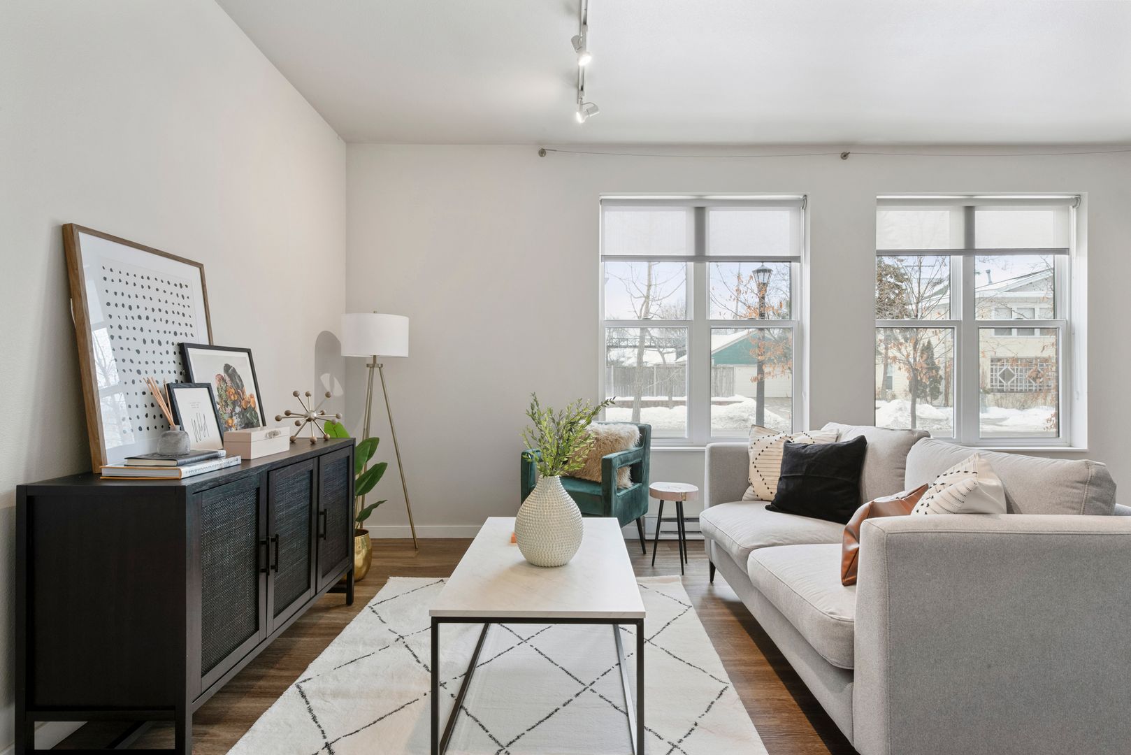 Minneapolis Apartment: 1006 West 24th Street