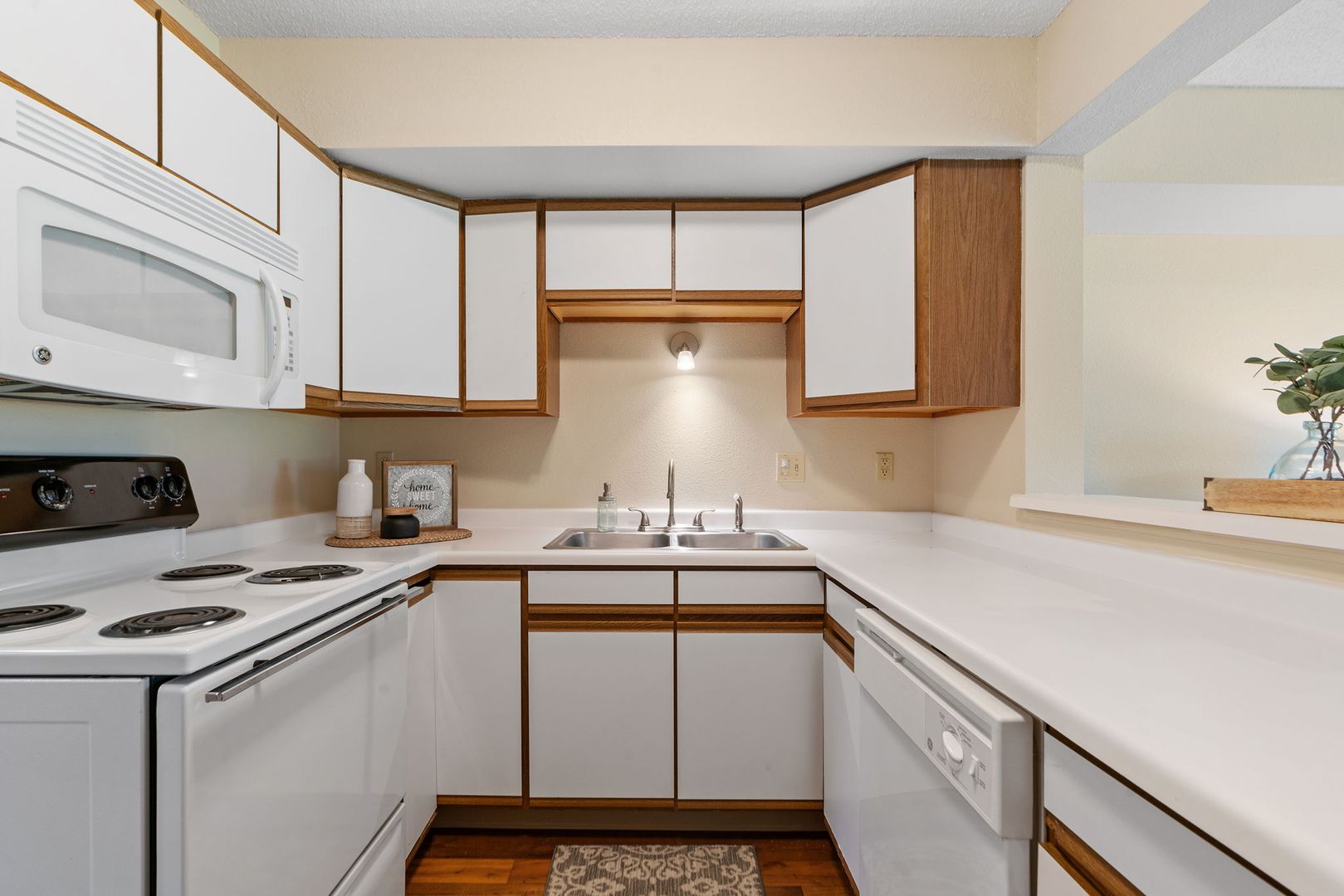 Woodbury Townhome: 2187 Cypress Drive