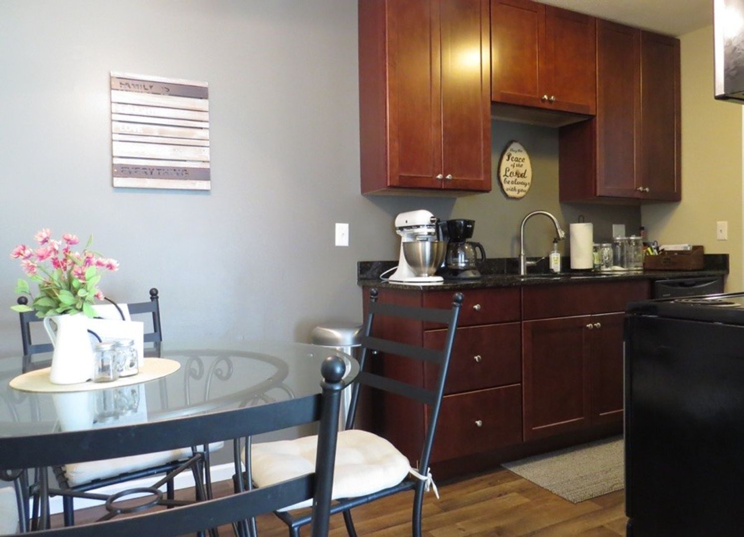 Eagan Apartment: 3898 S Valley View Dr