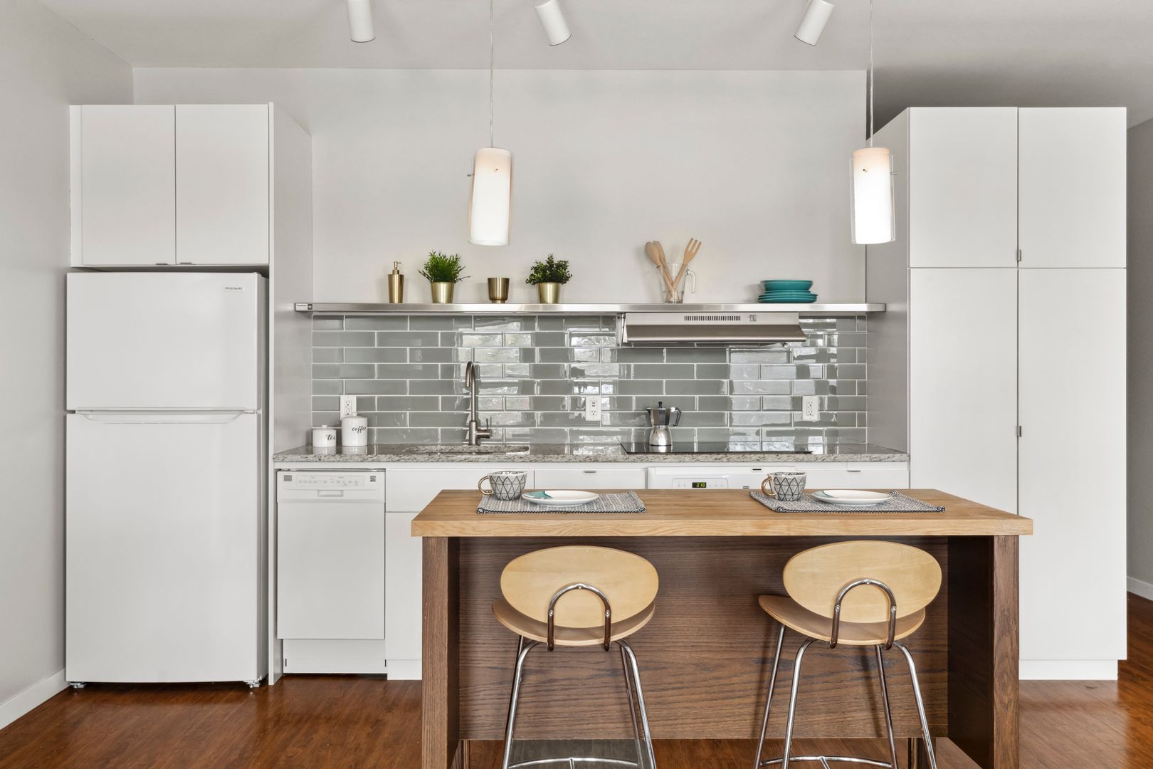 Minneapolis Apartment: 4556 46th Avenue S