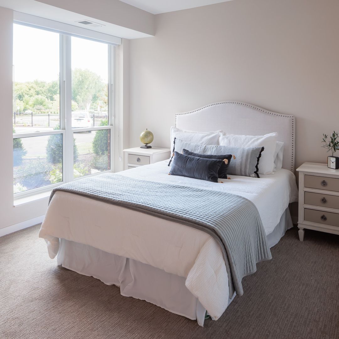 Mendota Heights Apartment: 725 S Plaza Way