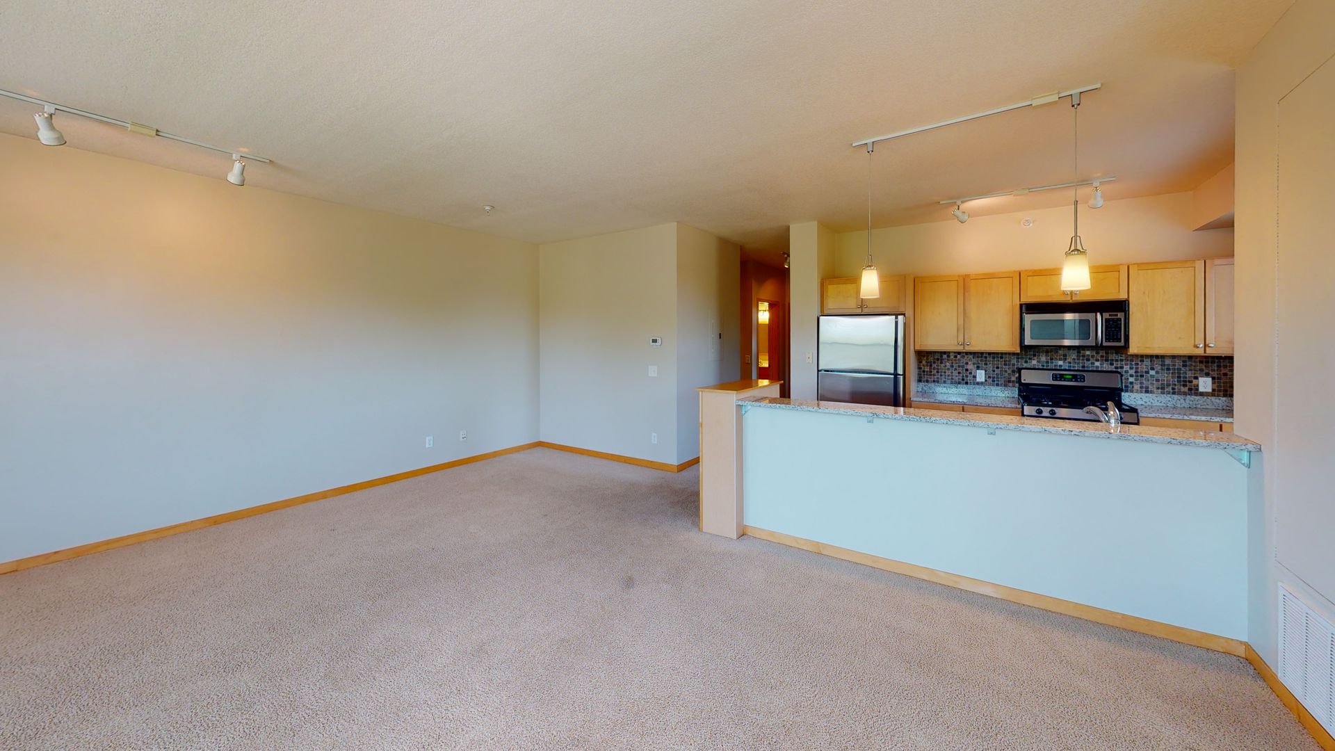 Minneapolis Apartment: 4610 Lake St East