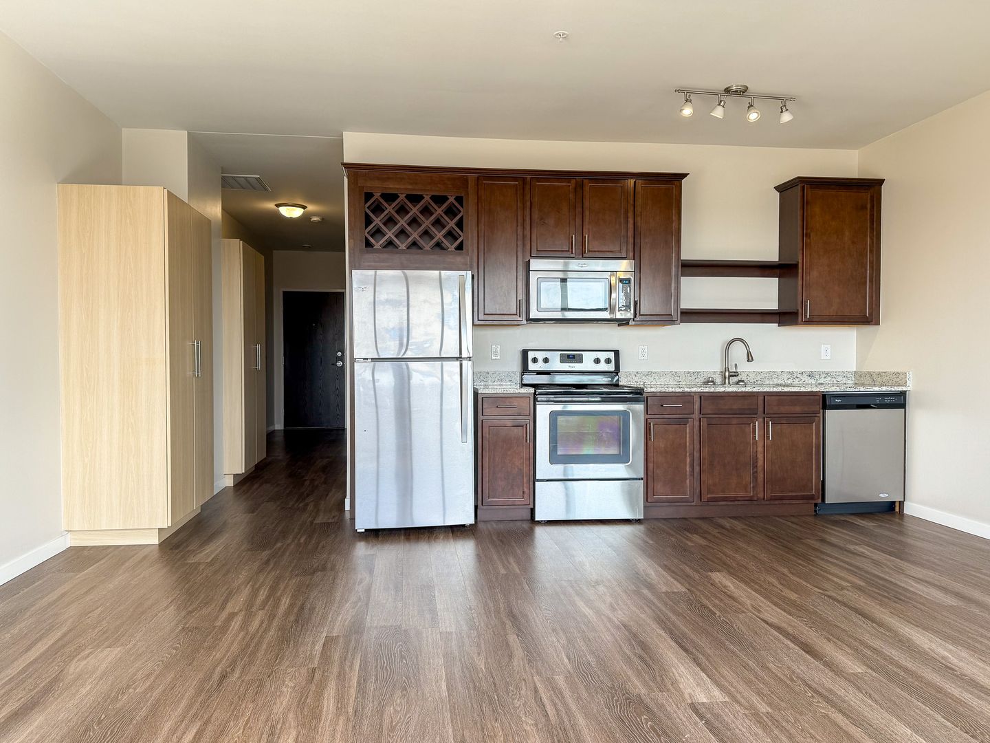 88-01 CityVue Apartments 2 of 7