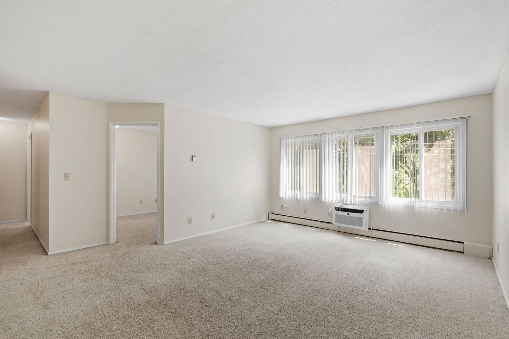 Minneapolis Apartment: 3811 W 31st St