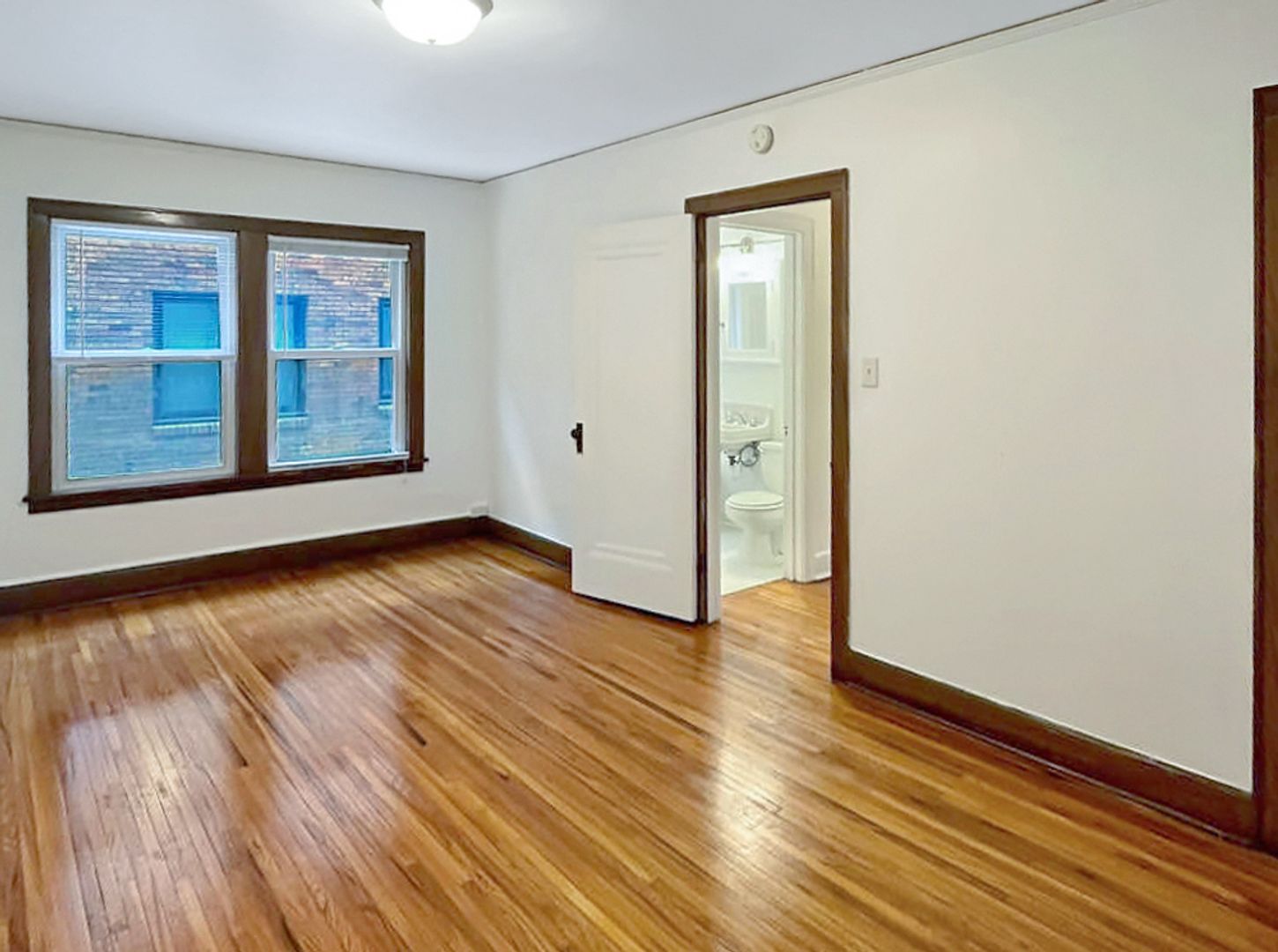 St. Paul Apartment: 1299 Grand Ave