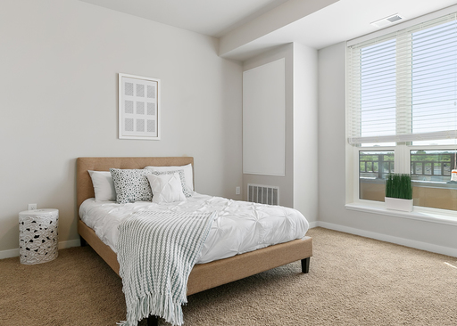 Bright South Facing 1 Bedroom at CV2!! #313 – photo 1