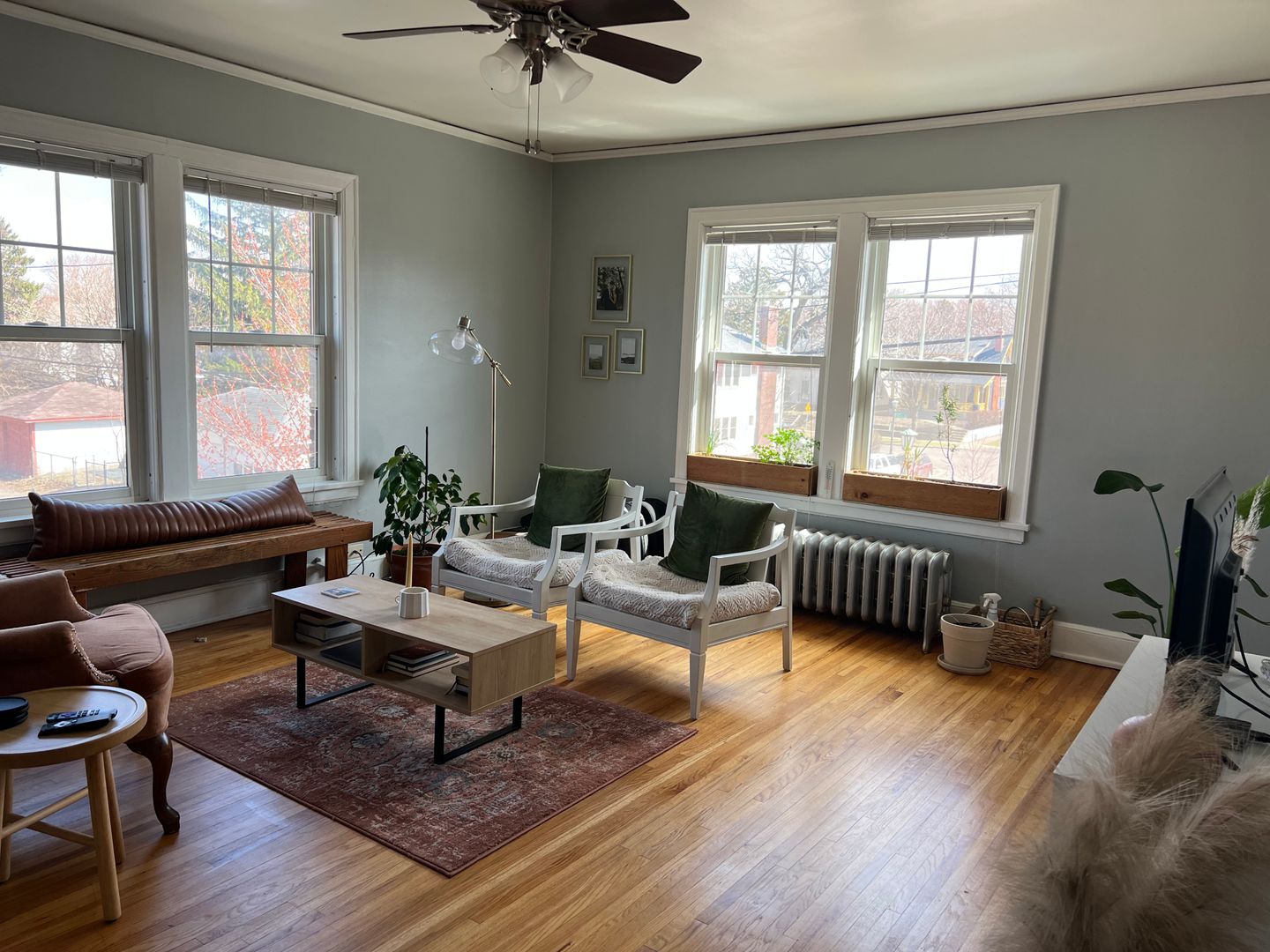 St. Paul Apartment: 1299 Grand Ave