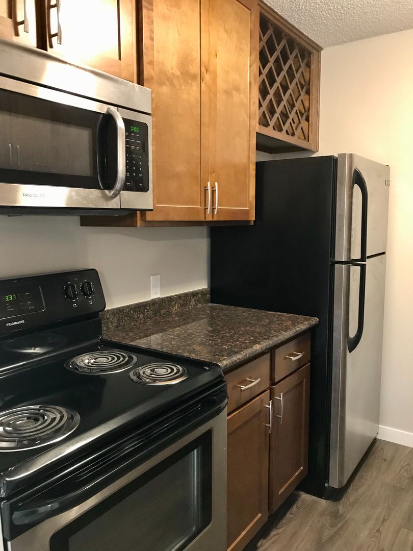 Rosemount Townhome: 14600 Shannon Pkwy