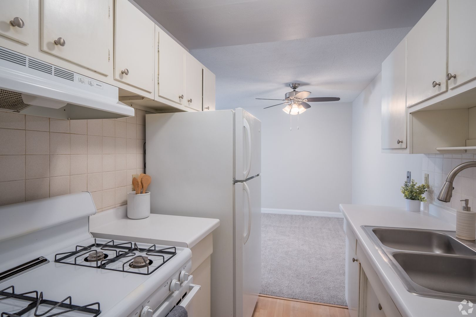 Minneapolis Apartment: 3029 France Avenue South