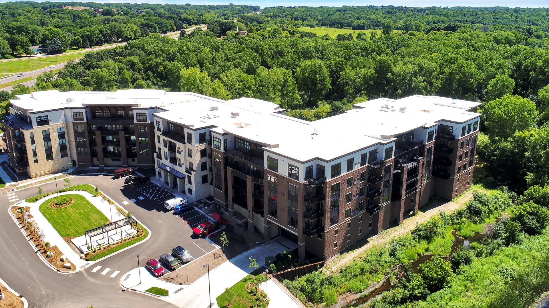 Mendota Heights Apartment: 720 S Plaza Way