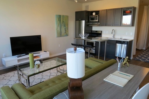 Top Floor Alcove, Modern Living at Motiv #405 – photo 1