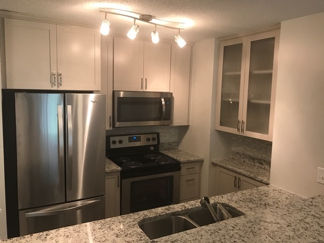 Minnetonka Apartment: 6100 Chasewood Pkwy