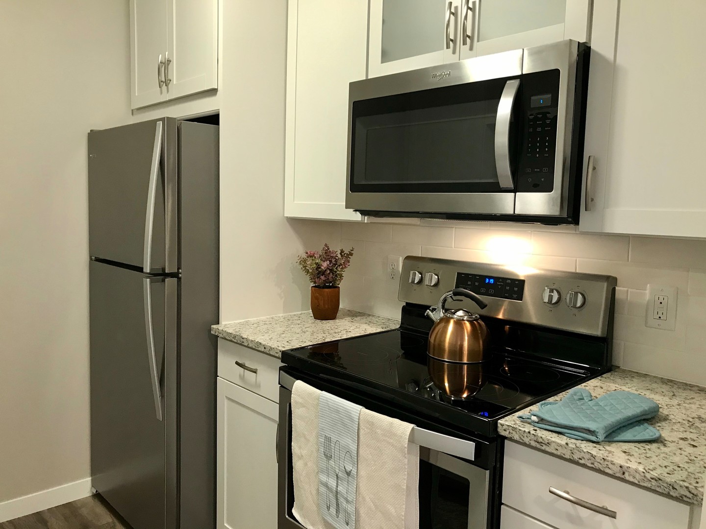 Rosemount Townhome: 14600 Shannon Pkwy