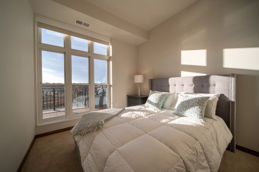 Oversized One Bedroom Plus Den with a Large Patio - The Retreat #P9 | *ONE-MONTH FREE* – photo 1