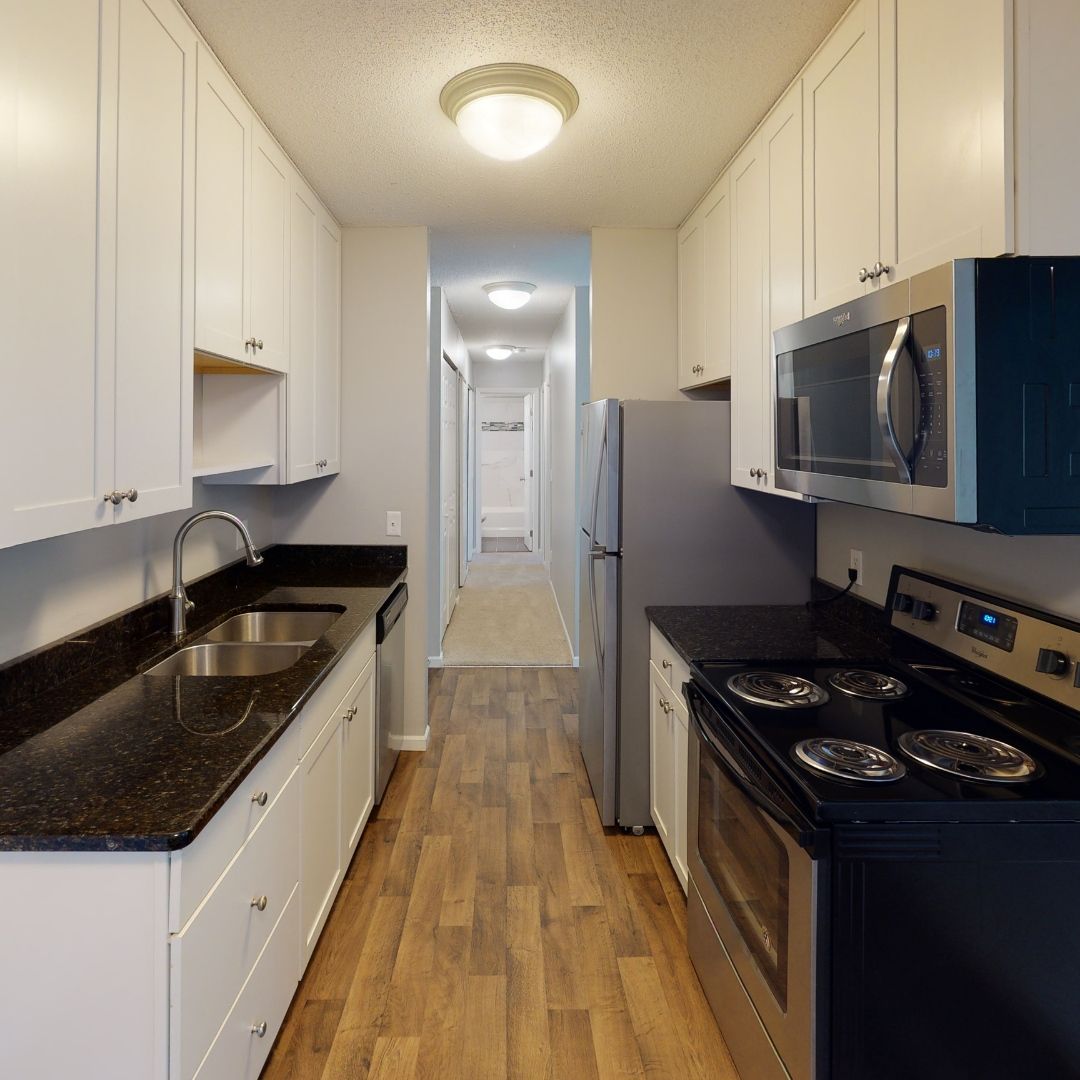 Eagan Apartment: 3898 S Valley View Dr