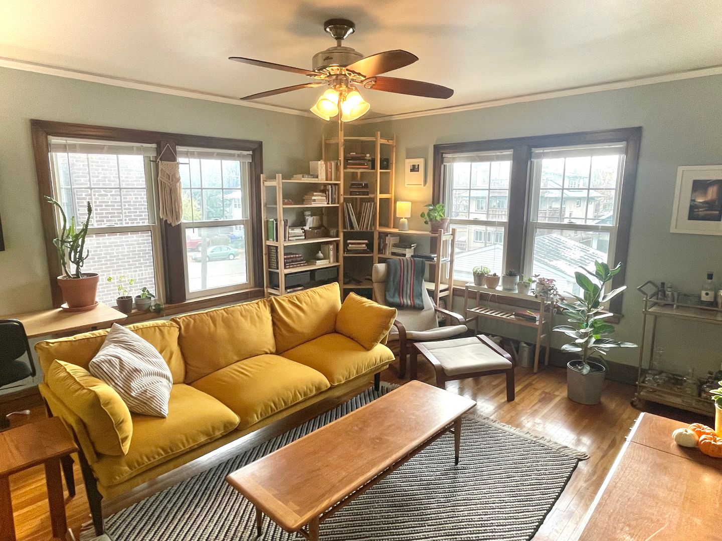 St. Paul Apartment: 1299 Grand Ave