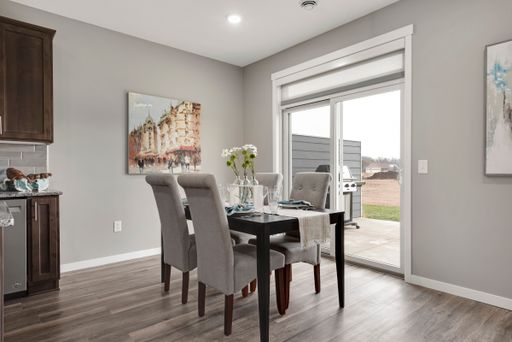 Two Bedroom Townhome with a Den and Two Bathrooms in Sartell