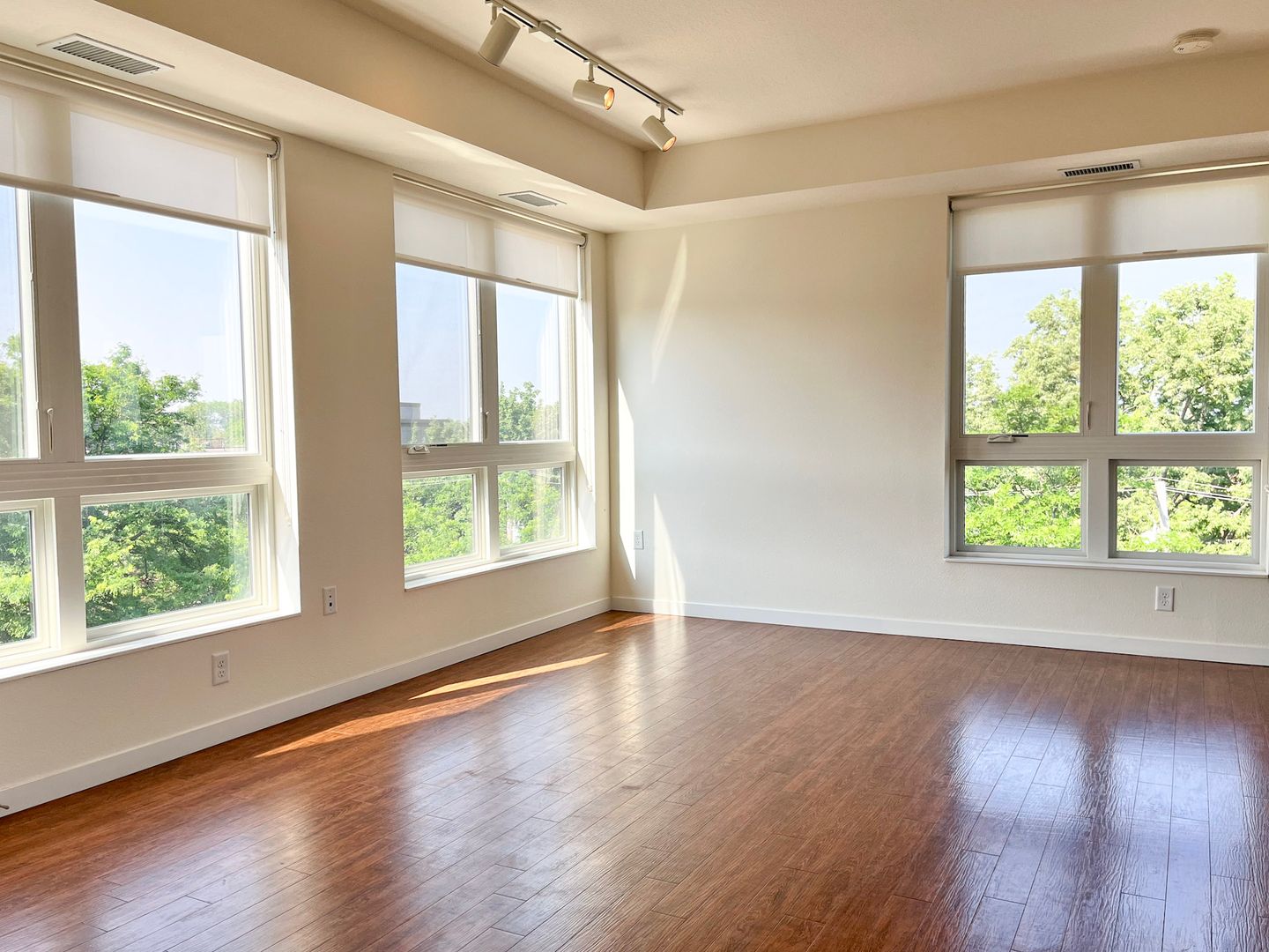 St. Paul Apartment: 2320 Marshall Avenue