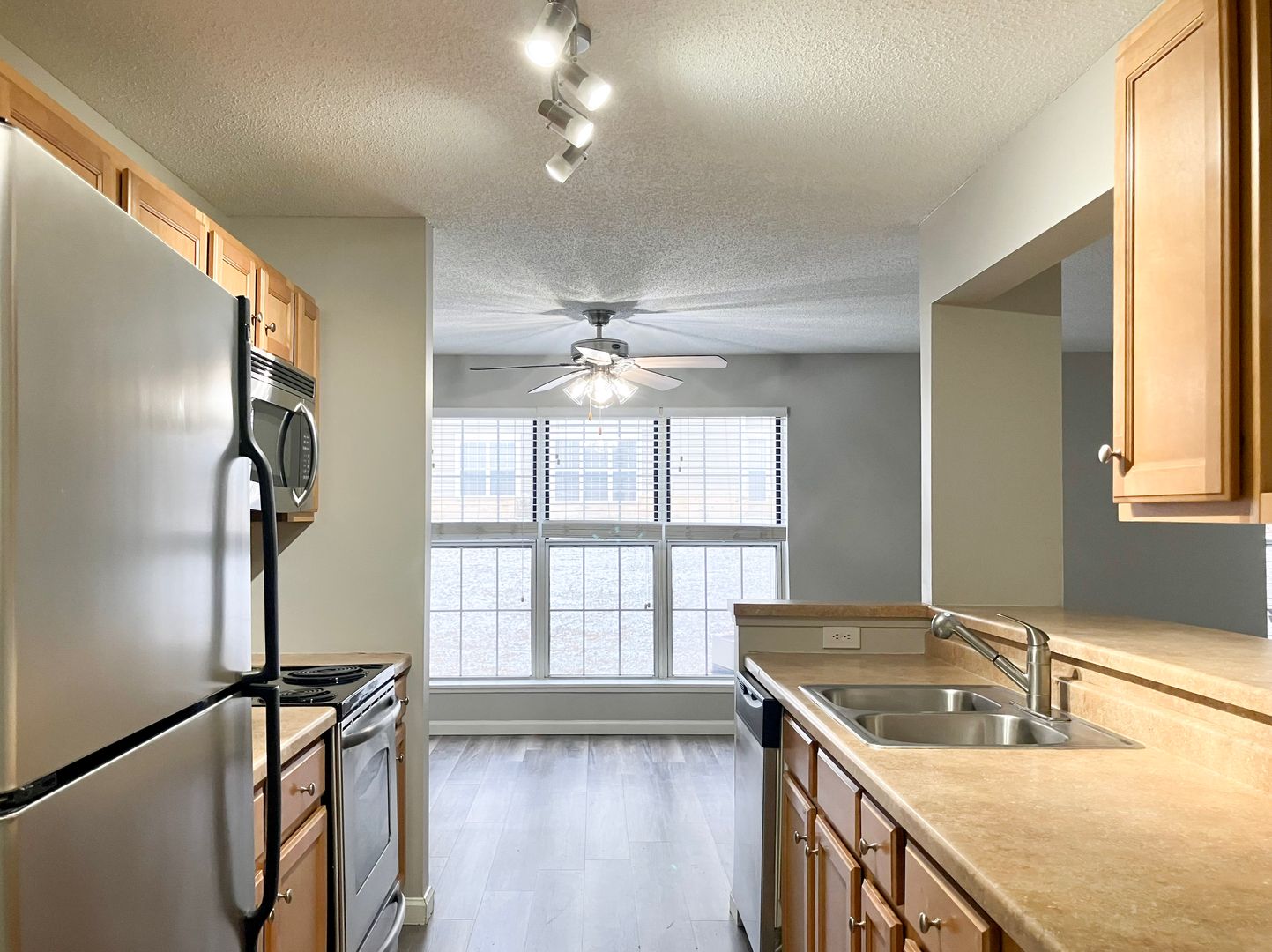 Minnetonka Apartment: 6100 Chasewood Pkwy
