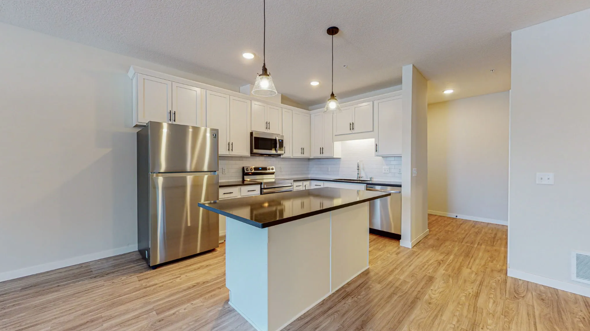 Hopkins Apartment: 4312 Shady Oak Rd