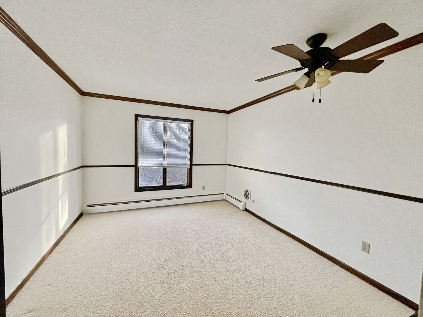 Minneapolis Apartment: 3000 W River Pkwy S