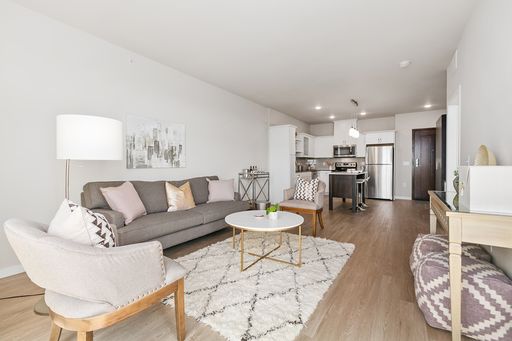 Large Elegant 1BR w/ Southern Exposure at CV2!! #216 – photo 1