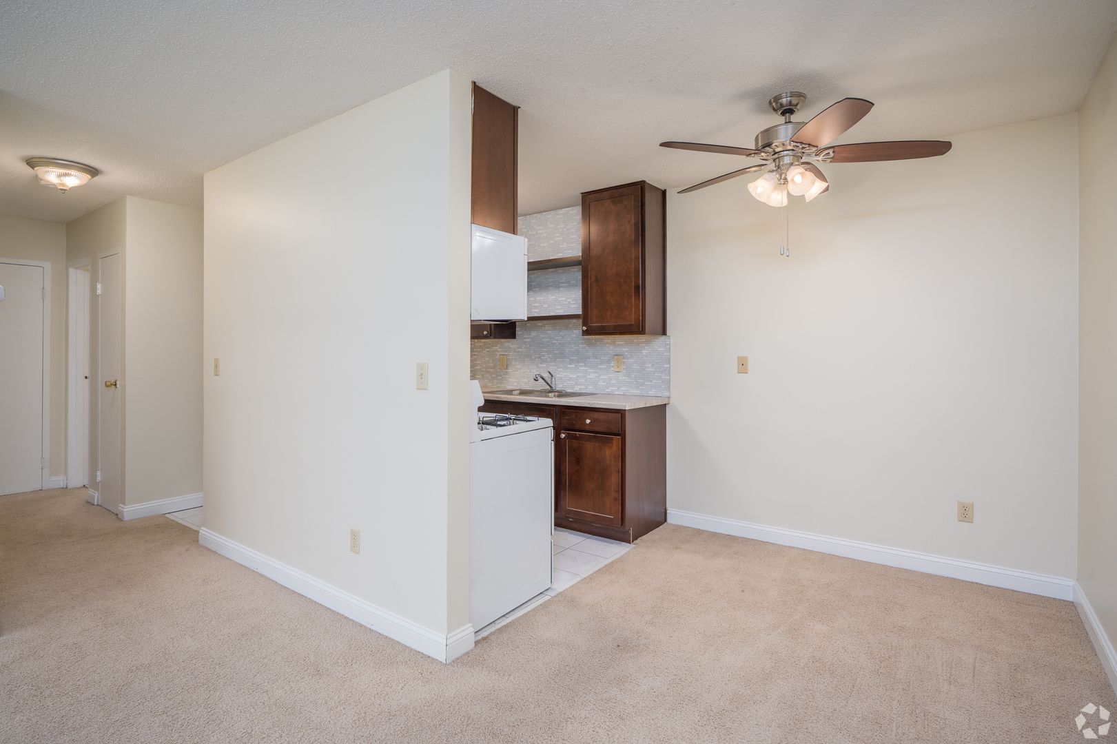 Minneapolis Apartment: 3029 France Avenue South