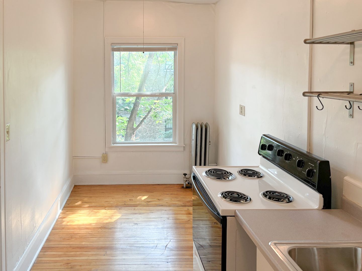 St Paul Apartment: 616 Lincoln Ave.